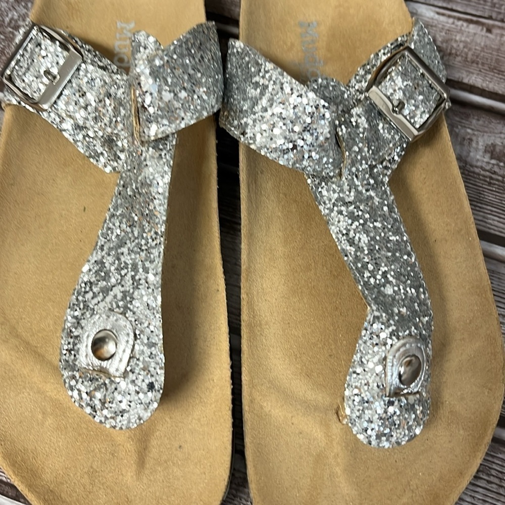 Mudd Silver Glitter Thong Sandal Big Girl size 5 Women’s size 7 - Picture 10 of 13